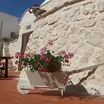 Trullo Il Melograno Lantställe *