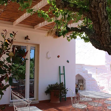 Trullo Il Melograno Casa de Campo Ostuni