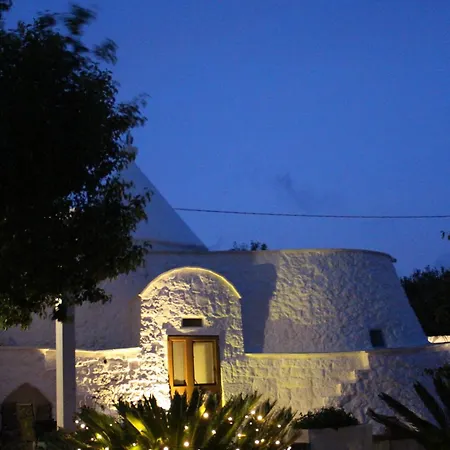 Trullo Il Melograno Casa rural Ostuni