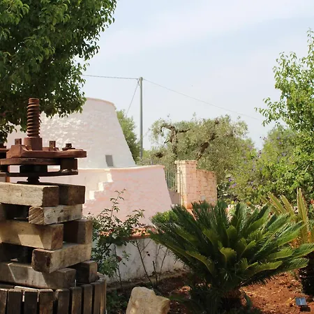 Trullo Il Melograno * Ostuni