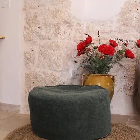 منزل ريفي Trullo Il Melograno