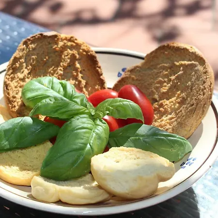 منزل ريفي Trullo Il Melograno