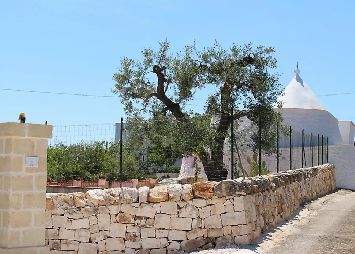 Trullo Il Melograno * Ostuni